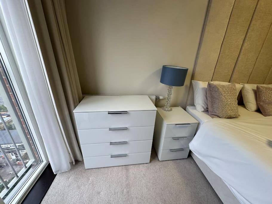 Away From Two Bed In * Londra