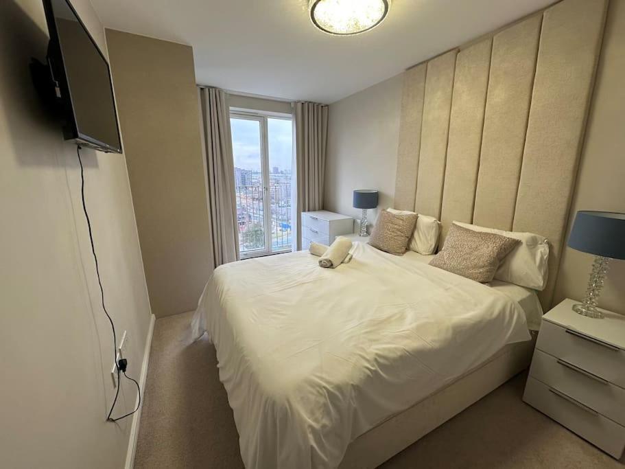 Apartament Away From Two Bed In *